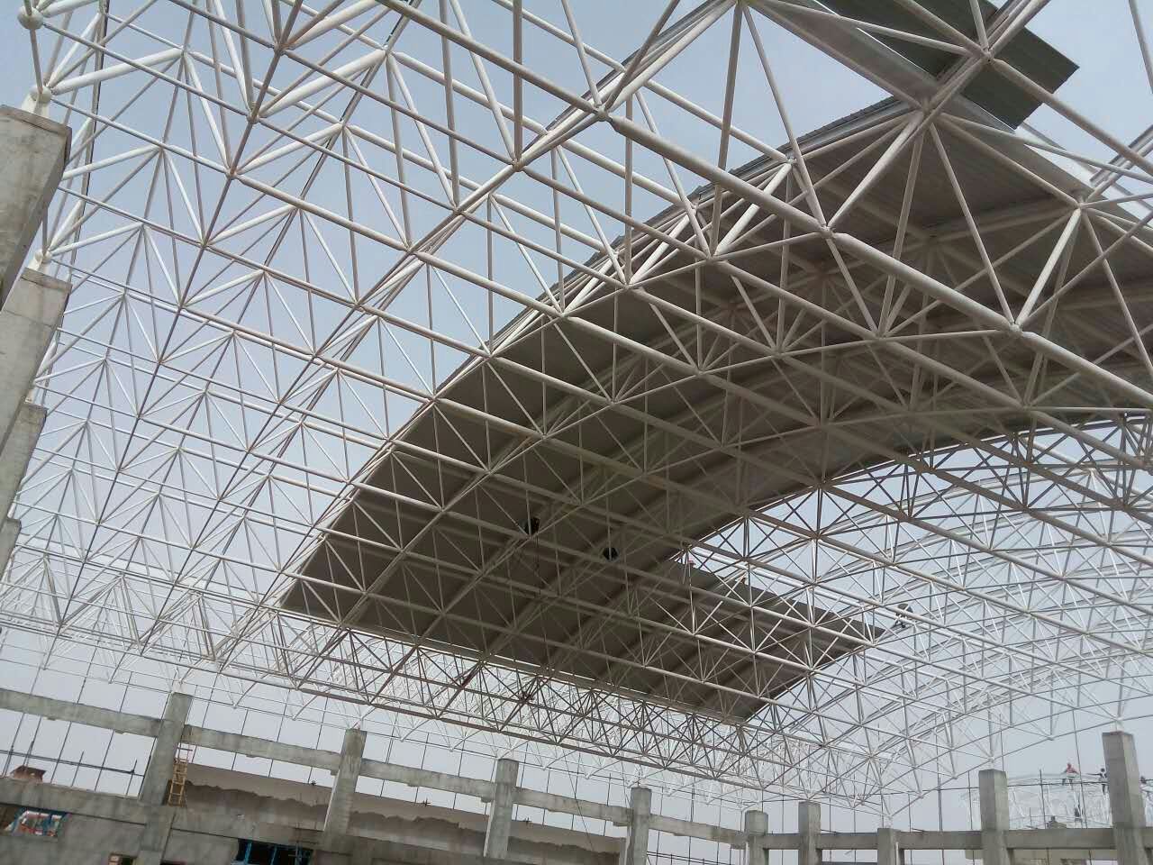 宣威青岛一汽网架
